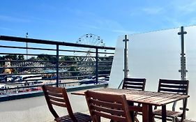 Sohot Stays Sea View Apartments